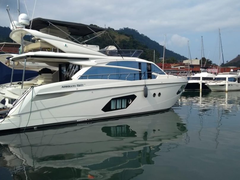Яхта absolute 45 Fly