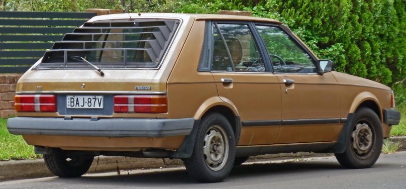 Mazda 323 1984