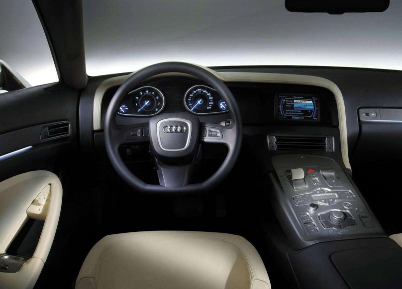 Audi Nuvolari quattro салон