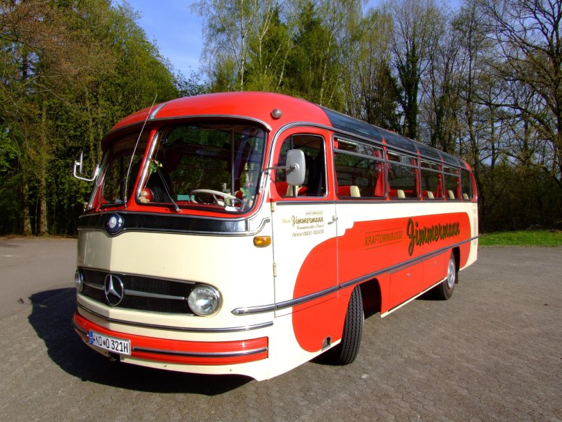 Mercedes-Benz o 321
