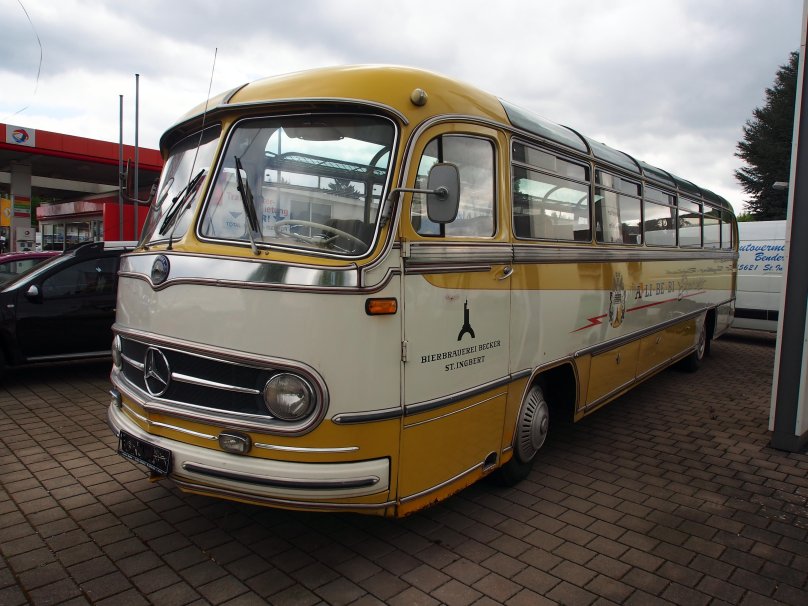 Мерседес Бенц 321