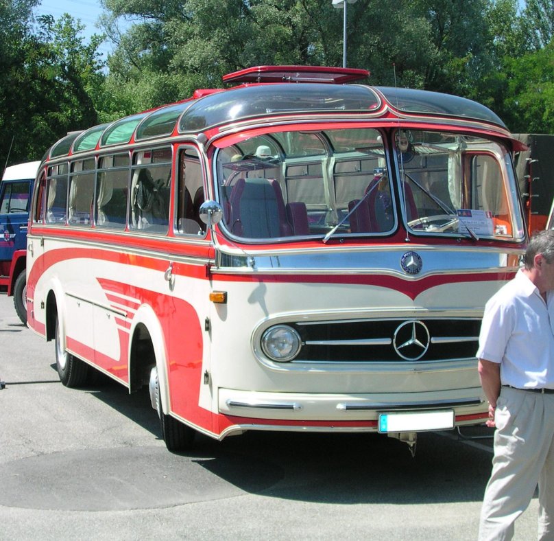 Mercedes o321h