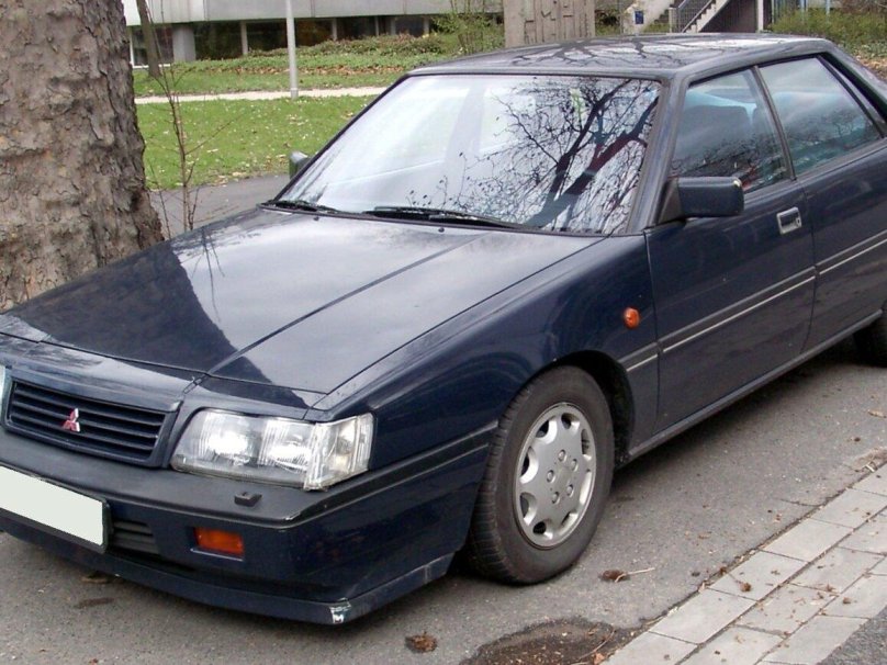 Mitsubishi Sapporo 1987