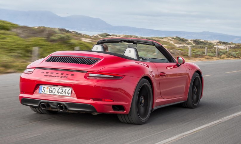 Porsche 911 Carrera GTS Cabriolet