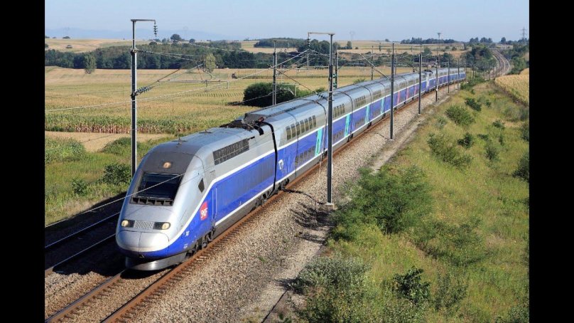 Скоростной поезд TGV Франция