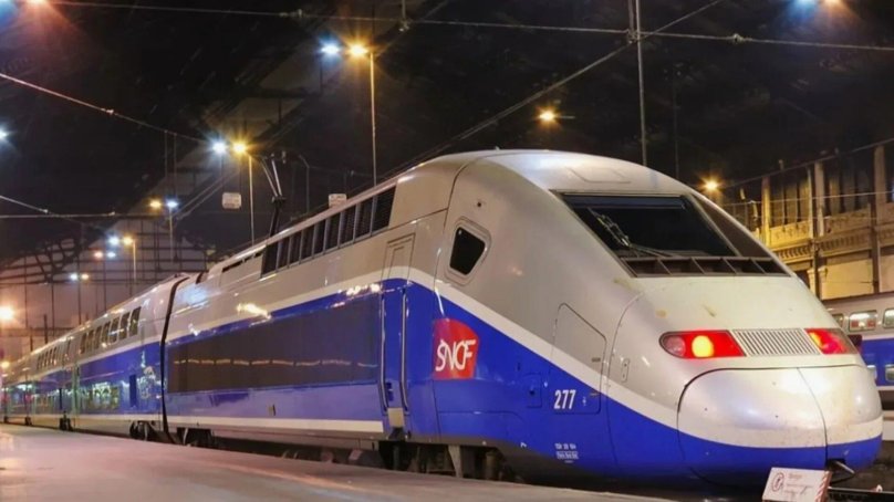 Скоростной поезд TGV Франция