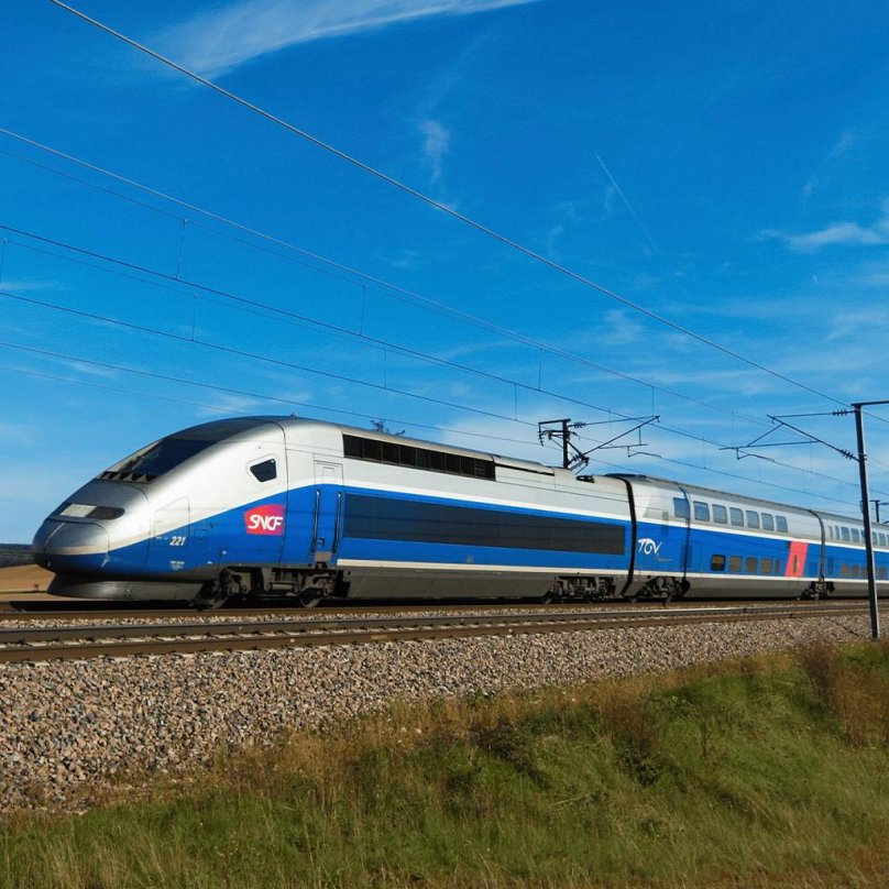 Фото самолет плюс поезд