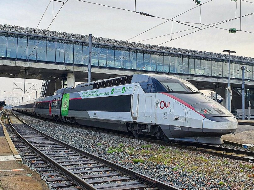 TGV Atlantique внутри зона для детей