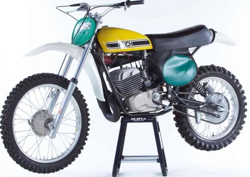 Old Classic Dirt Bike Suzuki tm250