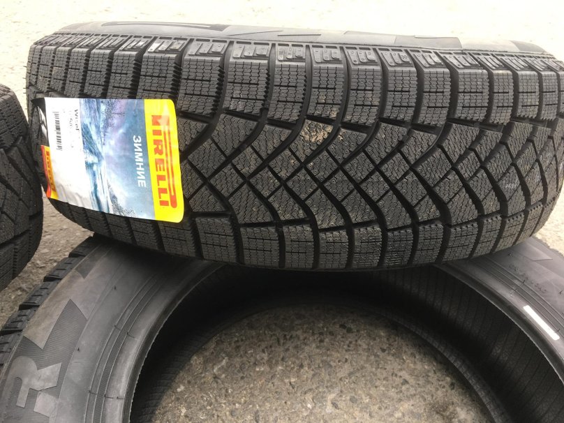 Pirelli Ice Zero fr 185/65 r15