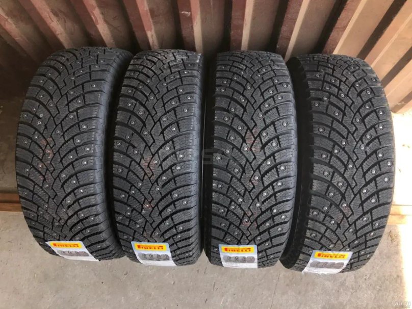 Pirelli Ice Zero 2