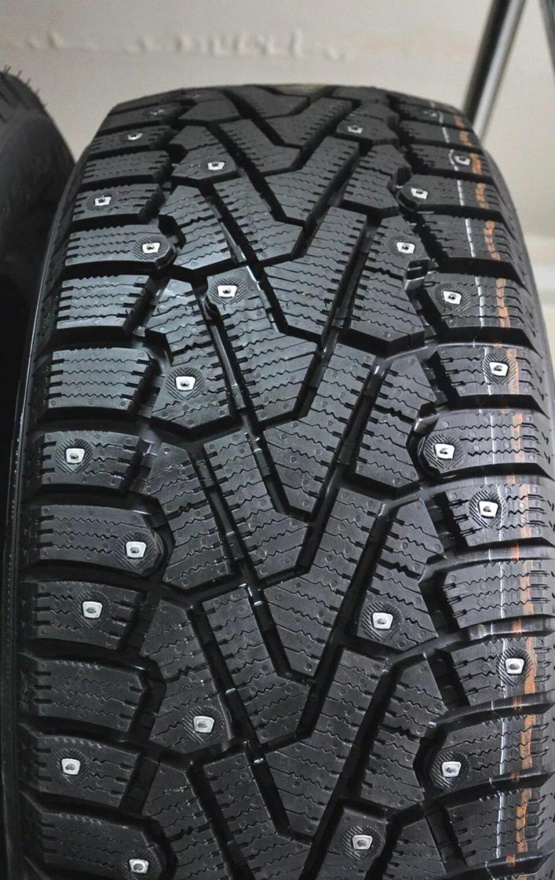 Pirelli Ice Zero 265/50/r20