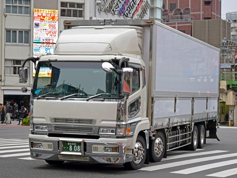 Митсубиси Фусо супер Грейт