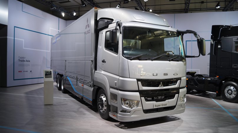 Митсубиси Фусо 2018