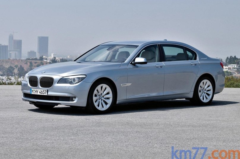 BMW 7 750