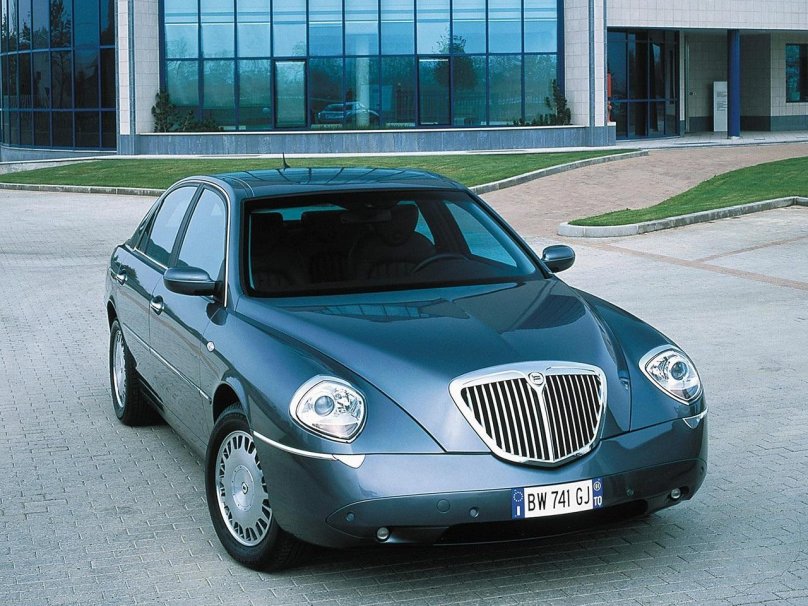 2002 Lancia thesis
