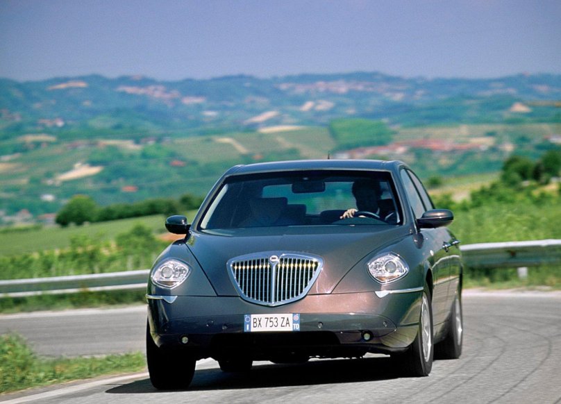 2002 Lancia thesis