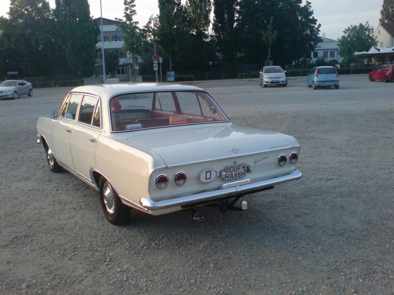 Опель 67 года