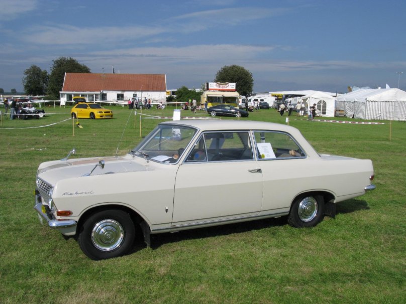 Опель рекорд 69