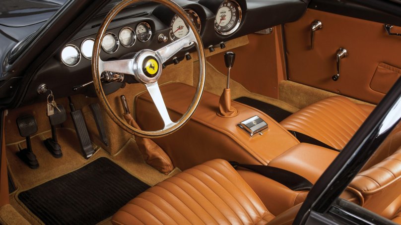 Ferrari 250 gt салон