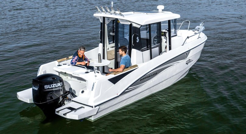 Катер Барракуда 695