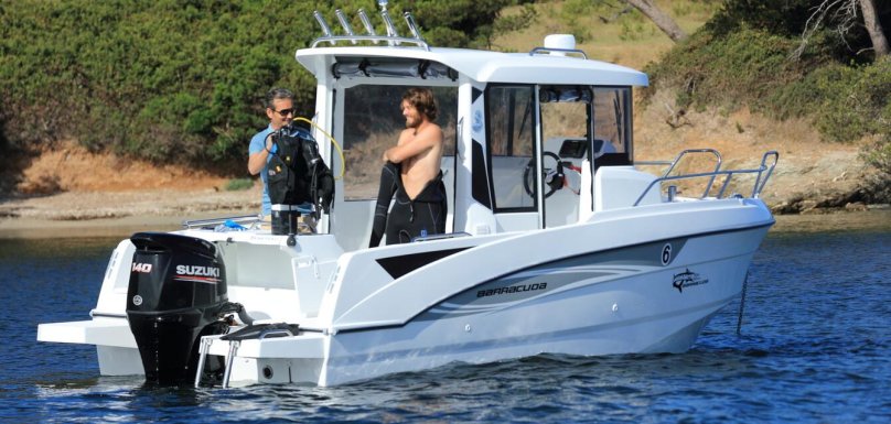 Катер Барракуда 695