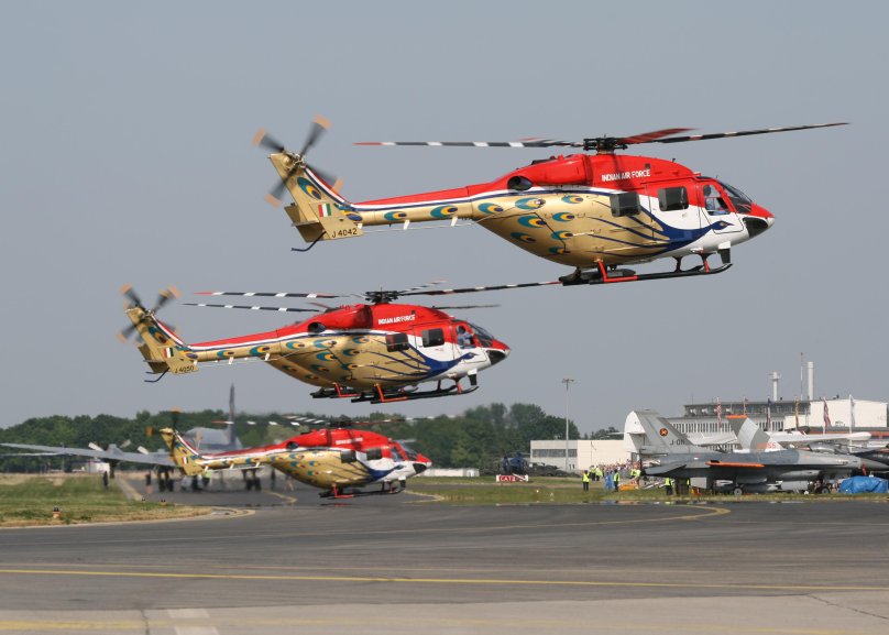 Вертолет Дхрув