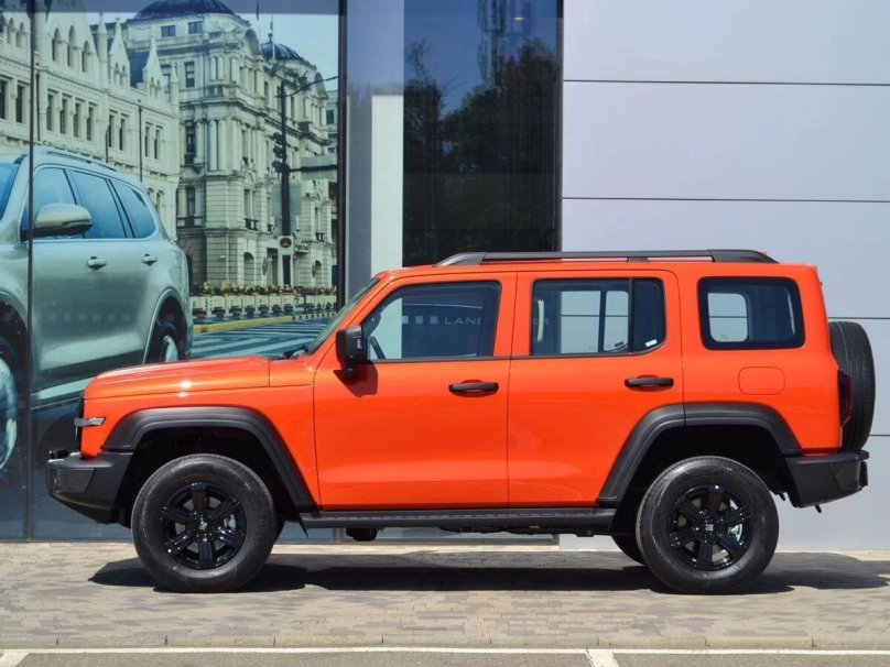 Tank 300 оранжевый