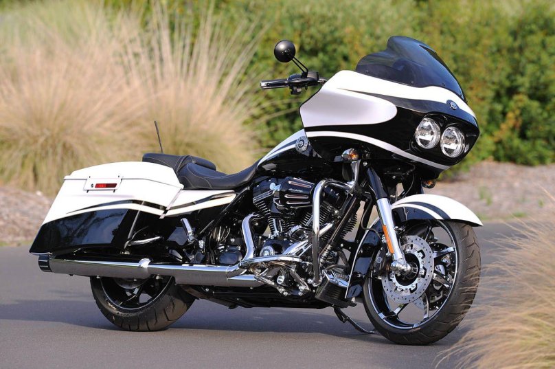 Мотоцикл Harley Davidson Road Glide