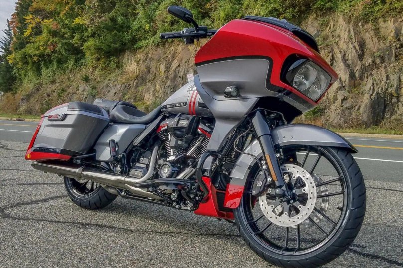 Харлей Дэвидсон CVO Road Glide