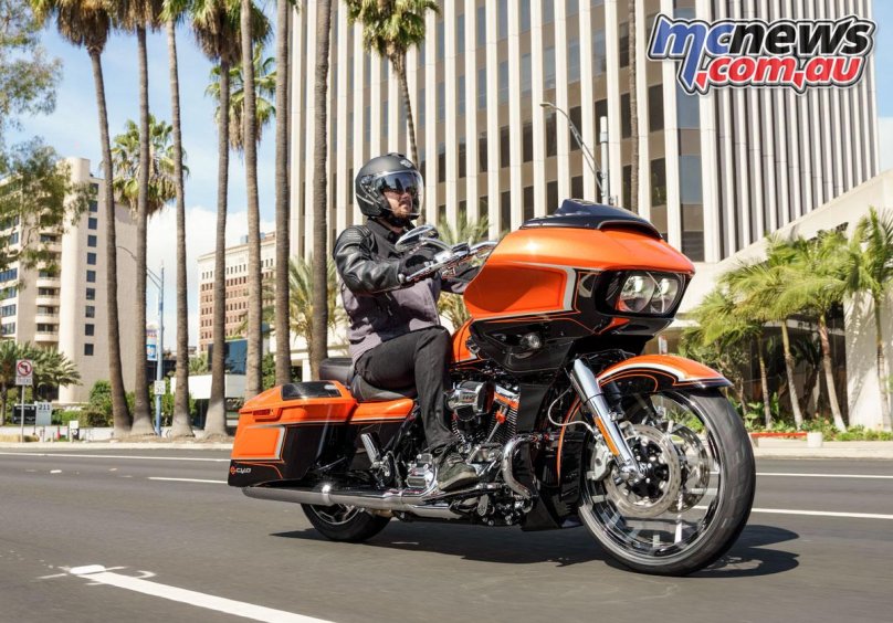 Харлей Дэвидсон роад Глайд