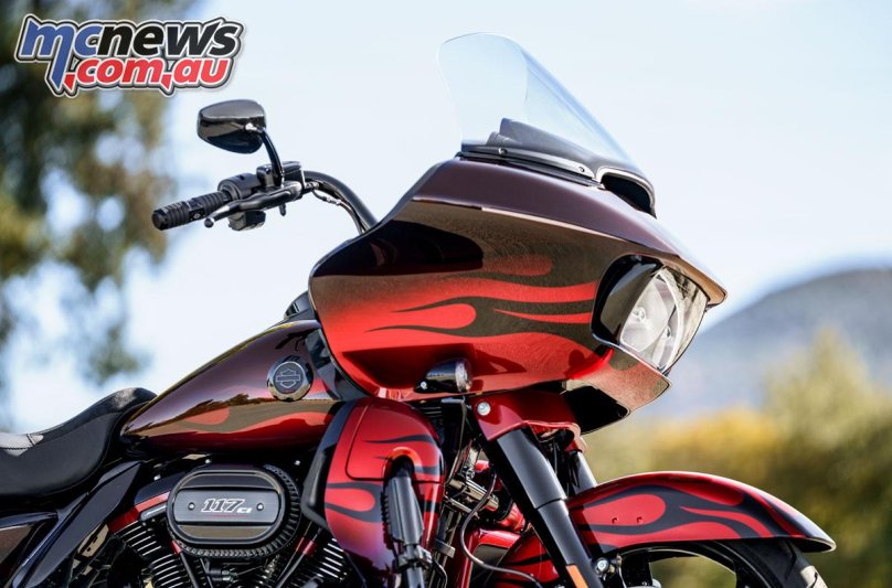 Harley Davidson Road Glide CVO