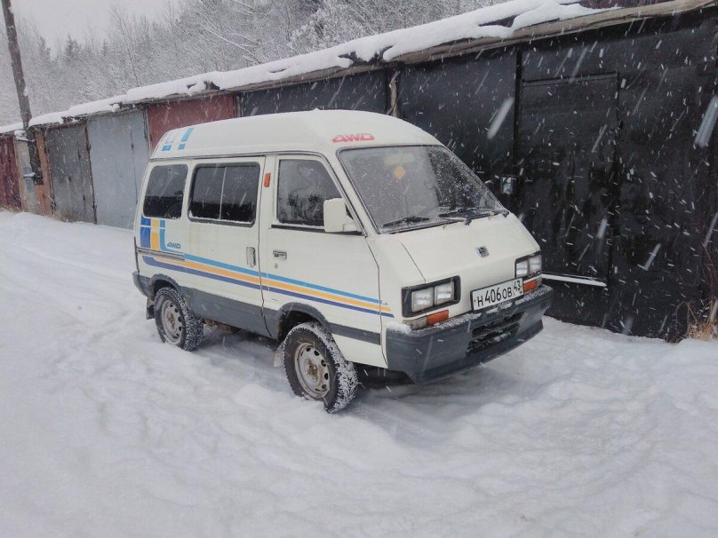 Субару Либеро 1991 года