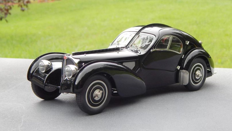 Bugatti 57 SC Atlantic 1 18 CMC