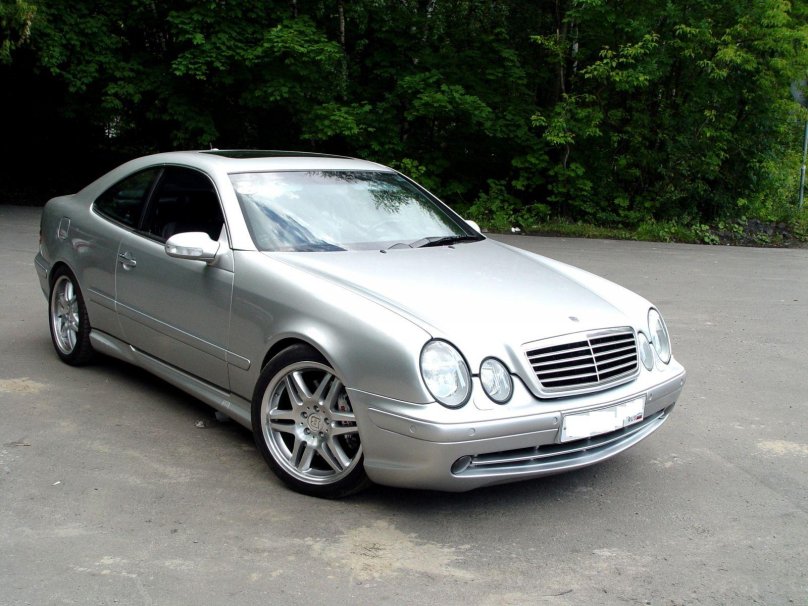 Mercedes Benz CLK w208