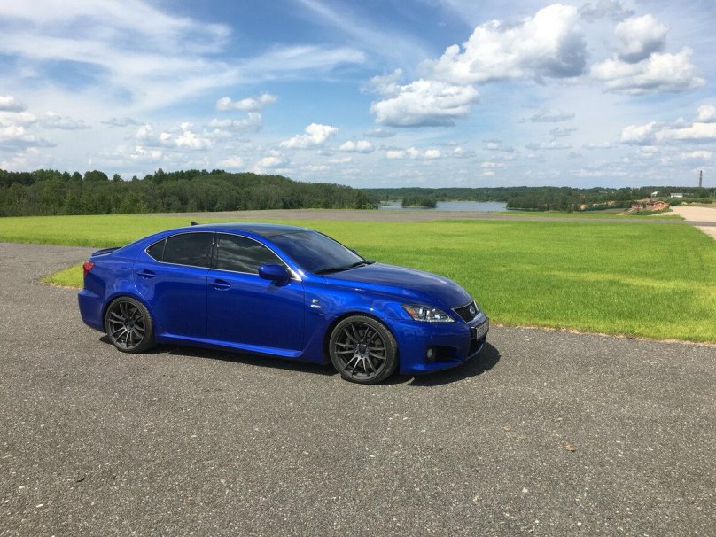 Лексус ИСФ 5.0