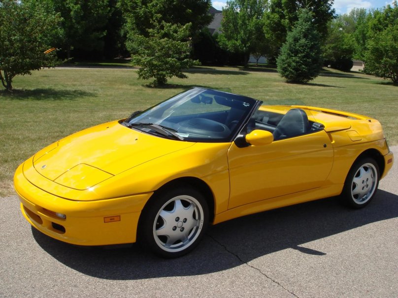 Лотус Элан 1991