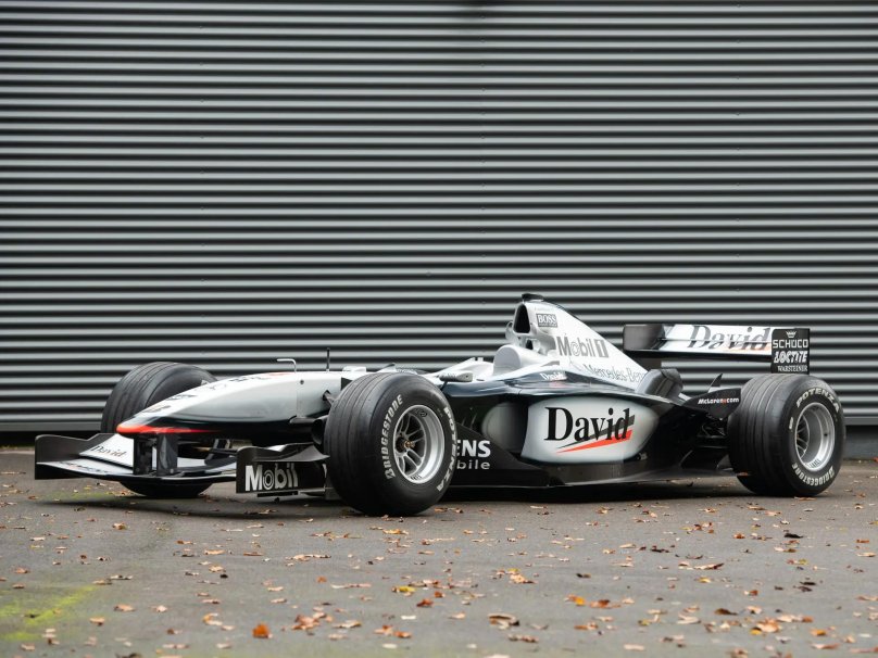 Макларен 2001