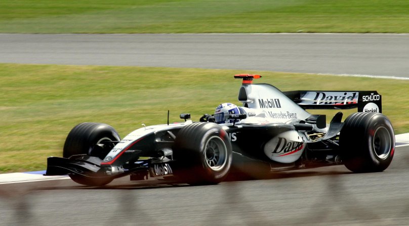 MCLAREN mp4-19
