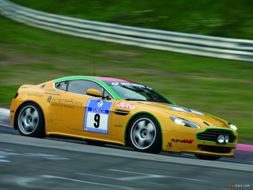 Aston Martin Vantage n24