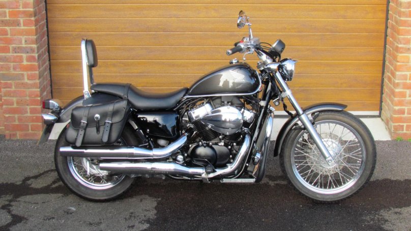 Хонда vt750s