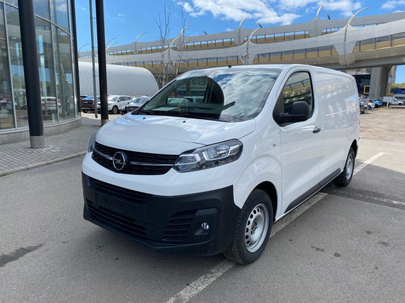 Опель Виваро 2022