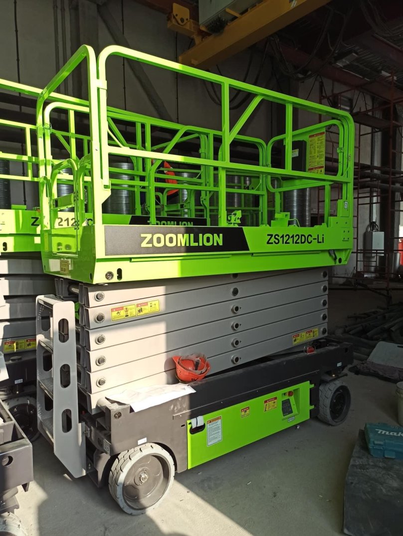 Ножничный подъемник Zoomlion zs1212hd