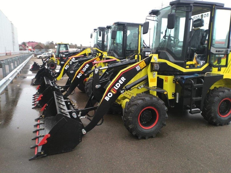 Болдер экскаватор погрузчик