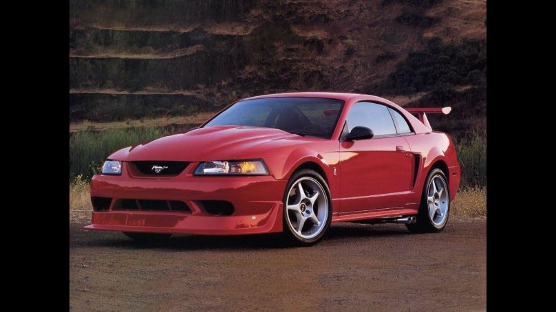 Ford Mustang SVT Cobra r