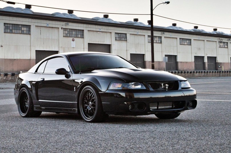 Ford Mustang SVT Cobra 2003