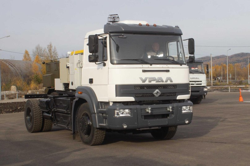 Урал 6370