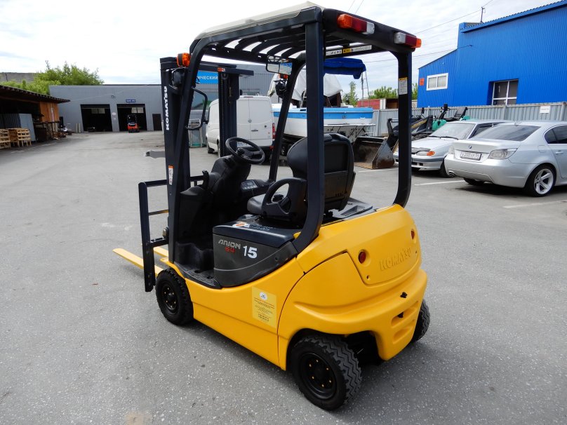Вилочный погрузчик Komatsu fb15