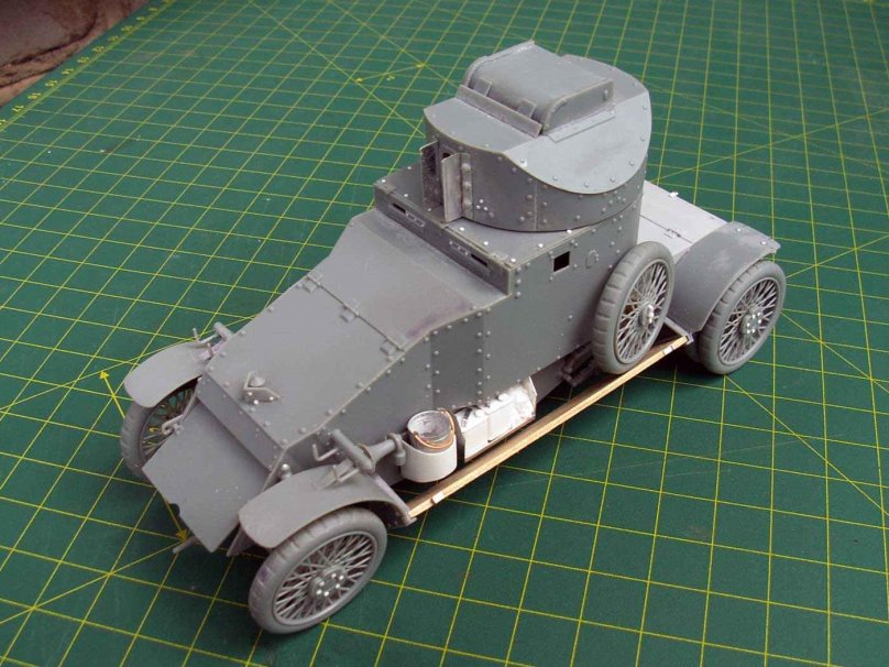 Ланчестер бронеавтомобиль