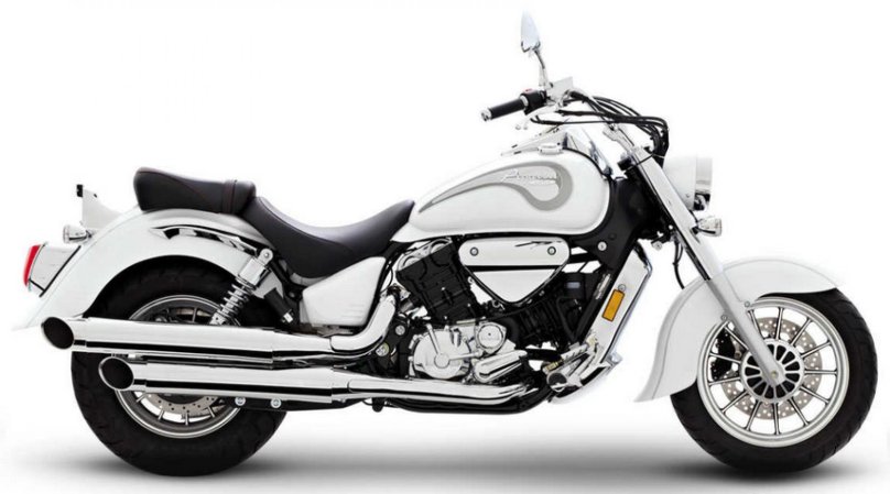 Хьюсонг Аквила 650